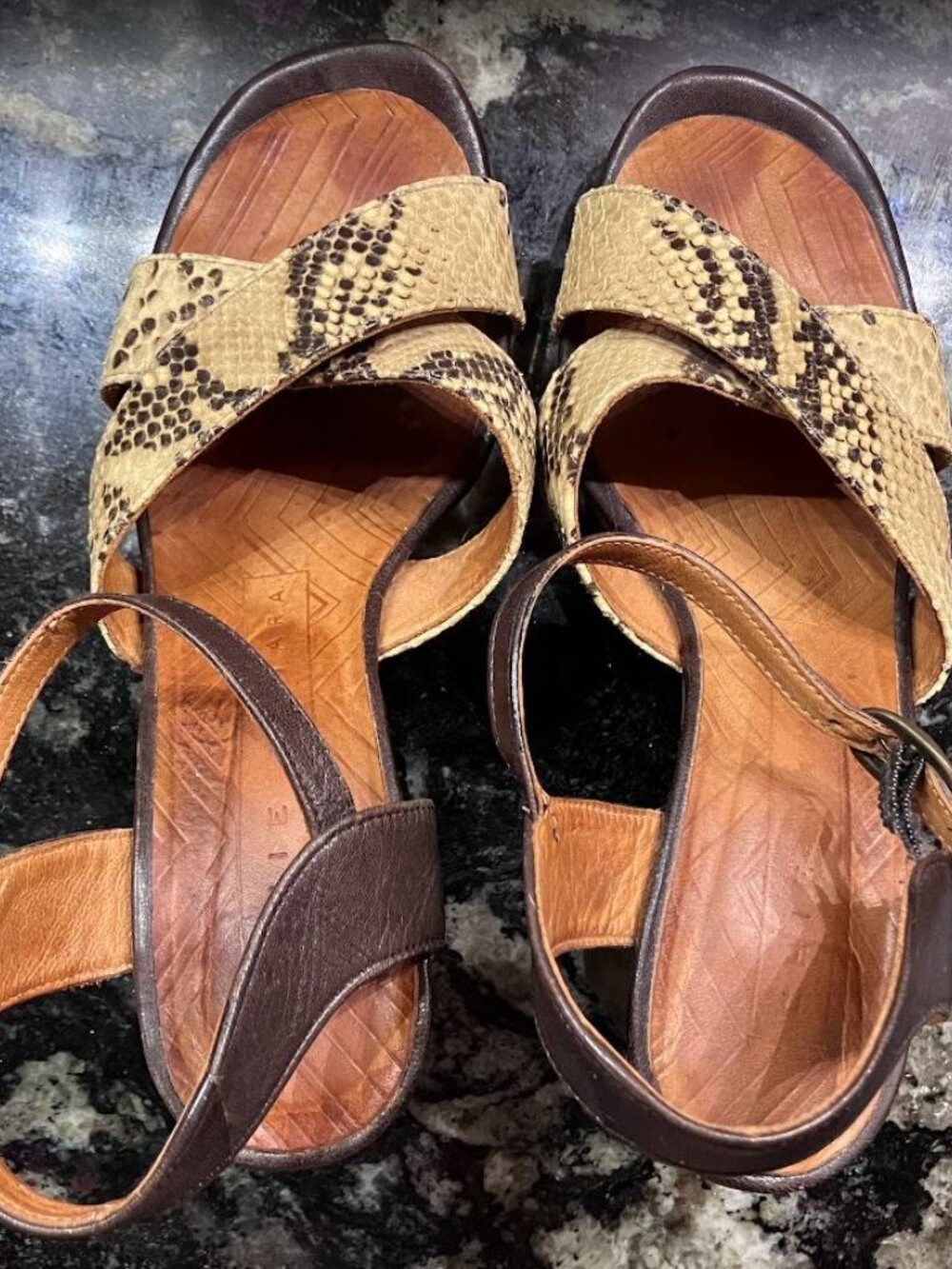 Chie Mahara Cafra Platform Sandal - Picture 7 of 10